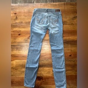 Hollister Low-Rise Super Skinny Jeans size 1R